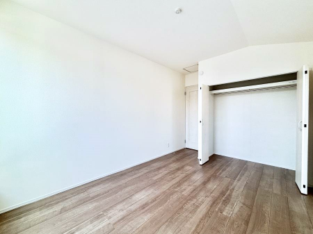 �q�������@�q�������ɂ��������߂Ȏ��[�X�y�[�X�����Ղ�̋���