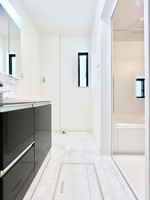 ���̑��@���������Ă���̂Ŏ��C�̑����ꏊ�ł����C���\���s���܂��B�����̐g�x�x���C�����ǂ��I