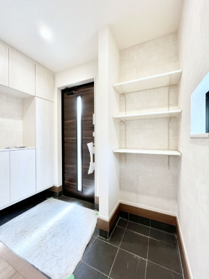 ���ց@�V���[�Y�C���N���[�N�t���̌��ցB�Ƒ��S���̌C��J��Ȃǂ���������[�ł��܂��B