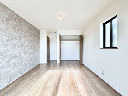 �q�������@�q�������ɂ��������߂Ȏ��[�X�y�[�X�����Ղ�̋���