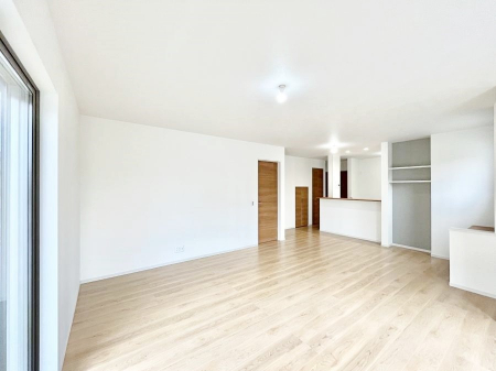 ���̑����ρ@�Ƒ������R�ƏW�܂�e���̃X�y�[�X�ɂȂ肻��