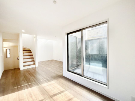 ���̑����ρ@���r���O�K�i�A������؂ȉƑ��ƃR�~���j�P�[�V�������Ƃ��Ƒ��v���̊Ԏ��