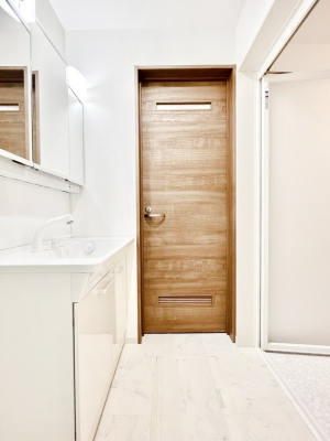 ���̑��@����������z���C�g�J���[����Ƃ������ʎ�