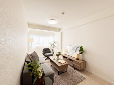 ���r���O�@�傫�ȑ����炽���Ղ�̗z���ƕ����������郊�r���O