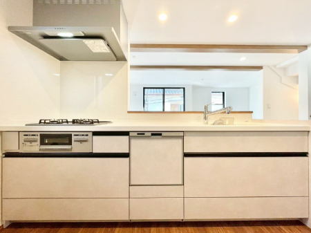 �L�b�`���@�������������I�ɁA�y�����I�V�X�e���L�b�`��  �@