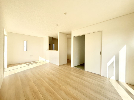 ���r���O�@�������������͋C�̂k�c�j�͉Ƒ��݂�Ȃ̉��K���  