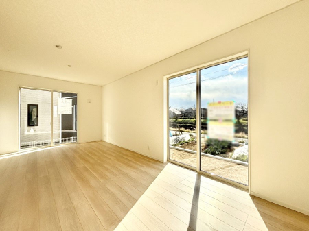 ���̑����ρ@�傫�ȑ����炽���Ղ�̗z���ƕ����������郊�r���O  