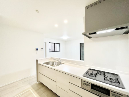 �L�b�`���@���������Ȃ��炲�Ƒ��Ƃ̉�b���y���߂�ΖʃJ�E���^�[�L�b�`��