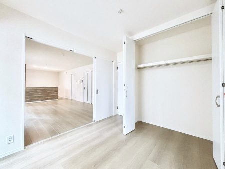 ���̑����ρ@���r���O�ׂ̗ɂ���m���B�����J�����čL�����p���邱�Ƃ��\�ł��B