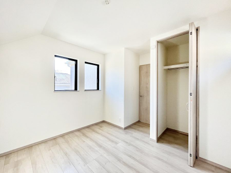 �Q���@�g���₷���`�Ńx�b�g��Ƌ�̒u�����ɂ����邱�Ƃ�����܂���B   