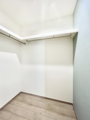 ���̑��@�ߗނ��n���K�[�Ɋ|�����܂܎��[�ł���WIC�B�ߗނ̐������ڂ����₷���ĕ֗��ł��I