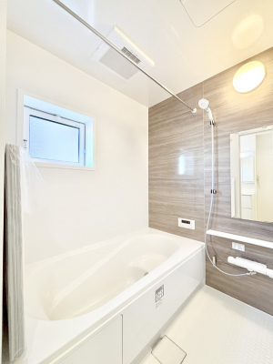 �����@����̔�����₷��؂ȃo�X�^�C���B�������Ƃ����C���y����Ŕ����Ƃ肽���ł��ˁI  