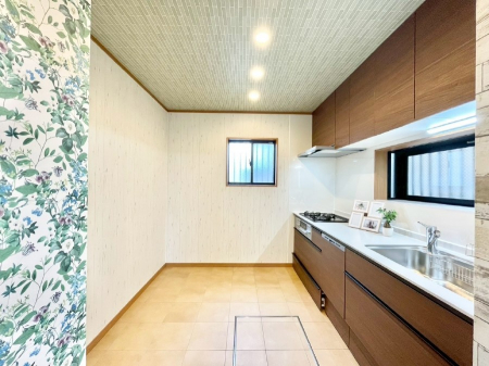 Lb`@u₩ȕʂ蔲Lb`B̂Ŗ邭Cɂ𗧂܂B