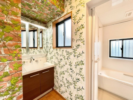 ʑEʏ@傫₷OʋŐʑ́AgȂ݃`FbN┧̂ɂ߂łB 