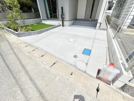 @ڂ̑OԏꂾƁAJ̓Aʂɂ֗ł