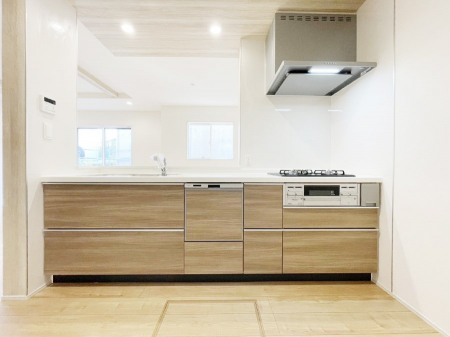 �L�b�`���@�������������I�ɁA�y�����I�V�X�e���L�b�`��