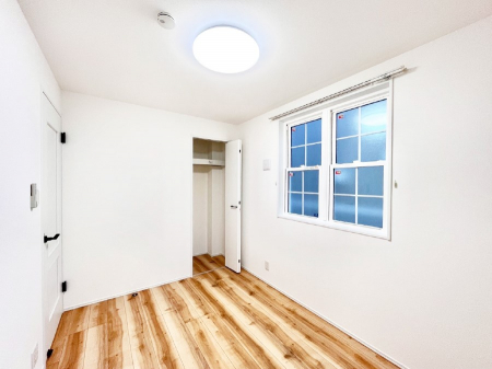 �Q���@�g���₷���`�Ńx�b�g��Ƌ�̒u�����ɂ����邱�Ƃ�����܂���B   