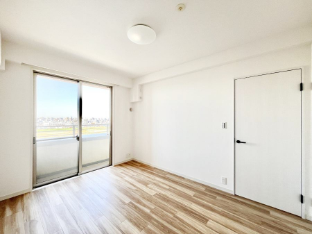 ���̑����ρ@�o���R�j�[���J�������v���X���Ă����m��  