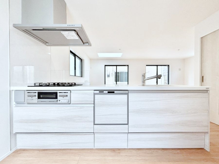 �L�b�`���@�������������I�ɁA�y�����I�V�X�e���L�b�`��  