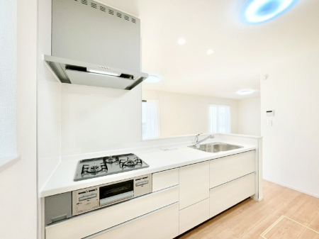 �L�b�`���@�J�E���^�[�z���Ɋy����������ׂ�B�����̂������������Ɣ��������Ȃ肻���ł��ˁB