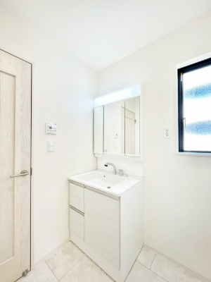 ���̑��@��Ƃ�̐��ʃX�y�[�X�Œ��̐g�x�x�����N���N