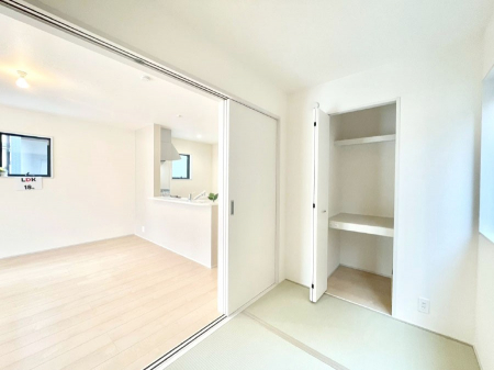 ̑ρ@rOƗׂ荇ĂaBقƈꑧła̋ԂYꂸɁB 