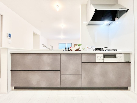 �L�b�`���@�������������I�ɁA�y�����I�V�X�e���L�b�`��