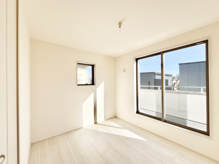 ���̑����ρ@�o���R�j�[���J�������v���X���Ă����m��