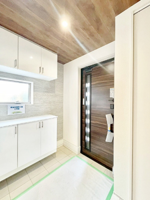 ���ց@����I�𗘗p���āA���z�������������q�l�������ĂȂ��ł��܂��B