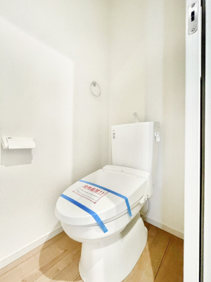 �g�C���@�g�C����1�K��2�K���ꂼ��ɔz�u����Ă��ĂƂĂ��֗��ł��B 