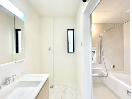 ���̑��@�������̂�����K��Ԃł��B�����̐g�x�x���C�����ǂ����g�������܂��B 