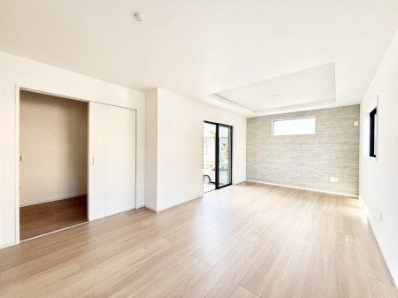 ���r���O�@�������������͋C�̂k�c�j�͉Ƒ��݂�Ȃ̉��K���