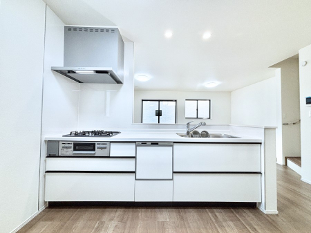 �L�b�`���@���r���O�����n����l�C�̃J�E���^�[�L�b�`���B �Ƒ��������Ȃ���Ǝ������邱�Ƃ��ł��܂��B