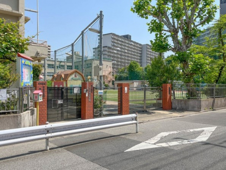 ӊ@wZ 300m 旧攪wZ