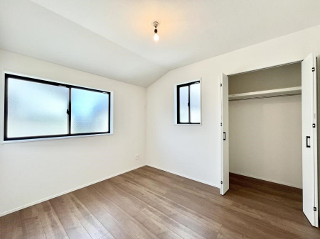 �q�������@�q�������ɂ��������߂Ȏ��[�X�y�[�X�����Ղ�̋���