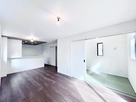 ���r���O�@�אڂ̘a�����J������΂���ɍL�X��Ԃ�  