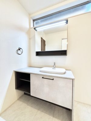 ʑEʏ@傫₷Őʑ́AgȂ݃`FbN┧̂ɂ߂łB 