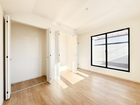 ���̑����ρ@�o���R�j�[���J�������v���X���Ă����m��