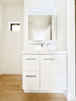 ���ʑ�E���ʏ��@�傫�����₷���O�ʋ��Ő�����������ʑ�́A�g�����Ȃ݃`�F�b�N�┧�̂������ɂ������߂ł��B 