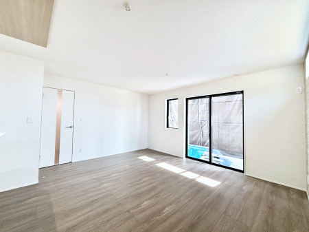 ���̑����ρ@�Ƒ������R�ƏW�܂�e���̃X�y�[�X�ɂȂ肻��