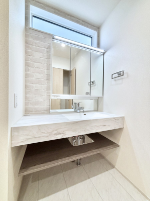 ���ʑ�E���ʏ��@�傫�����₷���O�ʋ��Ő�����������ʑ�́A�g�����Ȃ݃`�F�b�N�┧�̂������ɂ������߂ł��B 