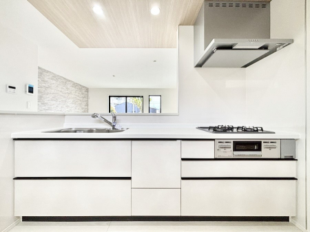 �L�b�`���@�������������I�ɁA�y�����I�V�X�e���L�b�`��  