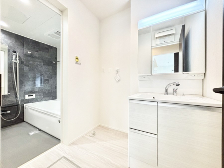 ���ʑ�E���ʏ��@�������̂�����K��Ԃł��B�����̐g�x�x���C�����ǂ����g�������܂��B 