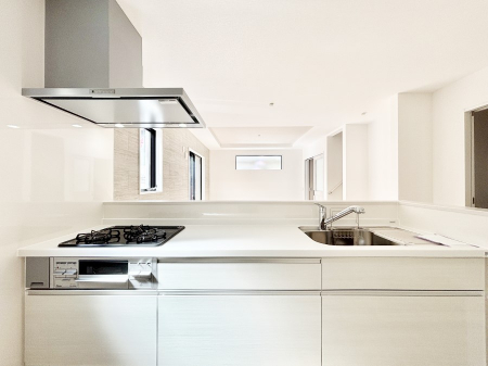 �L�b�`���@�������������I�ɁA�y�����I�V�X�e���L�b�`��