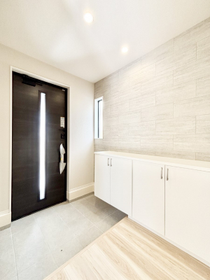 ���ց@�K���X�X���b�g�̓��������փh�A�������Ɍ���͂��Ă���܂�