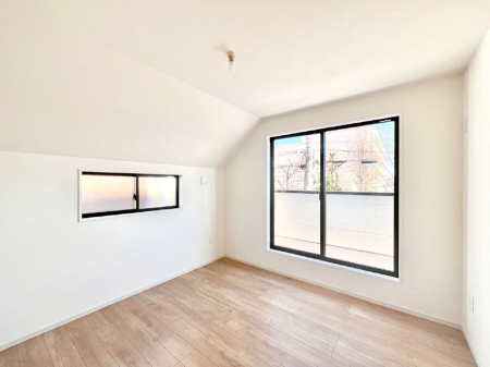 ���̑����ρ@���邢�o���R�j�[�T�C�h�ɗm����ݒu�B�ڊo�߂̗ǂ��Q���ɁB 