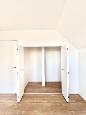 ���[�@�����Ղ�̎��[�X�y�[�X�ŉ��K�ɕ�点���� 