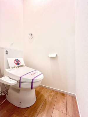 �g�C���@�g�C����1�K��2�K���ꂼ��ɔz�u����Ă��ĂƂĂ��֗��ł��B 