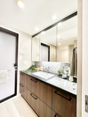 ���ʑ�E���ʏ��@������������ʉ��ώ��Œ��̐g�x�x�����K