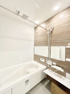 �����@����̔�������Ă���閾�邢�������̂���o�X���[��